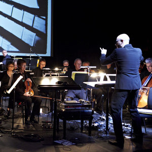 London Sinfonietta Voices资料,London Sinfonietta Voices最新歌曲,London Sinfonietta VoicesMV视频,London Sinfonietta Voices音乐专辑,London Sinfonietta Voices好听的歌