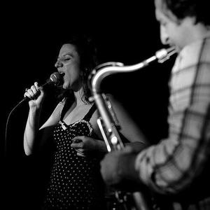 Leïla Martial资料,Leïla Martial最新歌曲,Leïla MartialMV视频,Leïla Martial音乐专辑,Leïla Martial好听的歌