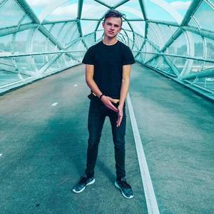 Lyente资料,Lyente最新歌曲,LyenteMV视频,Lyente音乐专辑,Lyente好听的歌