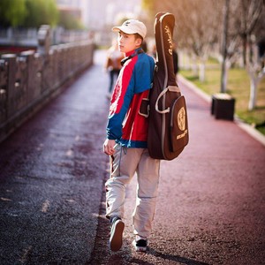 吴赞赞资料,吴赞赞最新歌曲,吴赞赞MV视频,吴赞赞音乐专辑,吴赞赞好听的歌