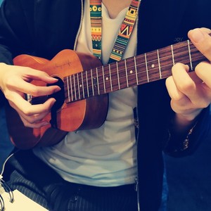 轻云资料,轻云最新歌曲,轻云MV视频,轻云音乐专辑,轻云好听的歌