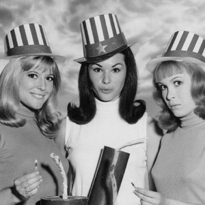 Kaye Sisters资料,Kaye Sisters最新歌曲,Kaye SistersMV视频,Kaye Sisters音乐专辑,Kaye Sisters好听的歌