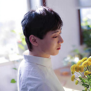 陈谦资料,陈谦最新歌曲,陈谦MV视频,陈谦音乐专辑,陈谦好听的歌