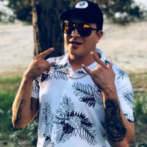 Howen资料,Howen最新歌曲,HowenMV视频,Howen音乐专辑,Howen好听的歌