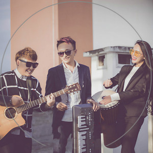 迷乐团资料,迷乐团最新歌曲,迷乐团MV视频,迷乐团音乐专辑,迷乐团好听的歌