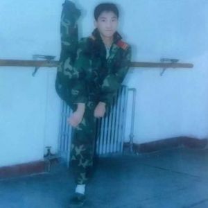 裴力资料,裴力最新歌曲,裴力MV视频,裴力音乐专辑,裴力好听的歌