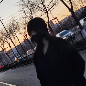 凌霄清贤资料,凌霄清贤最新歌曲,凌霄清贤MV视频,凌霄清贤音乐专辑,凌霄清贤好听的歌