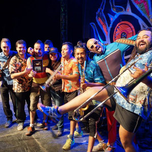 Chico Trujillo资料,Chico Trujillo最新歌曲,Chico TrujilloMV视频,Chico Trujillo音乐专辑,Chico Trujillo好听的歌