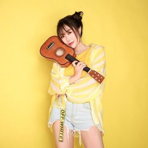 许鸿巍资料,许鸿巍最新歌曲,许鸿巍MV视频,许鸿巍音乐专辑,许鸿巍好听的歌