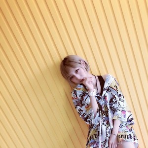 圆脸汤圆资料,圆脸汤圆最新歌曲,圆脸汤圆MV视频,圆脸汤圆音乐专辑,圆脸汤圆好听的歌