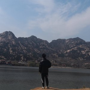 辰欢资料,辰欢最新歌曲,辰欢MV视频,辰欢音乐专辑,辰欢好听的歌