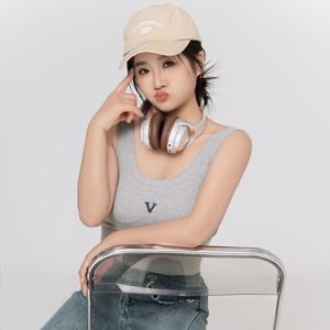 此情一直在心间