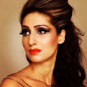 Nilofer Wani资料,Nilofer Wani最新歌曲,Nilofer WaniMV视频,Nilofer Wani音乐专辑,Nilofer Wani好听的歌