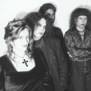 Violet Tears资料,Violet Tears最新歌曲,Violet TearsMV视频,Violet Tears音乐专辑,Violet Tears好听的歌