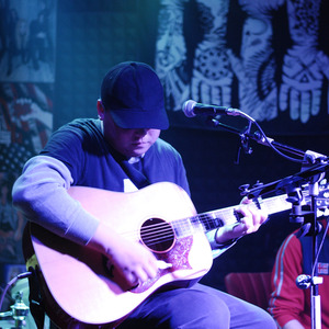 吱吱资料,吱吱最新歌曲,吱吱MV视频,吱吱音乐专辑,吱吱好听的歌