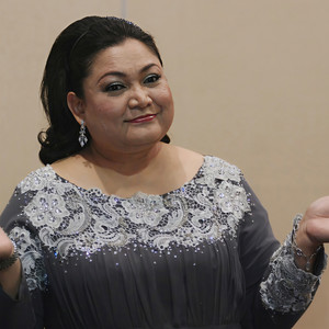 Adibah Noor资料,Adibah Noor最新歌曲,Adibah NoorMV视频,Adibah Noor音乐专辑,Adibah Noor好听的歌