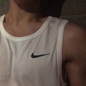 你不知道的事 (翻自 群星)