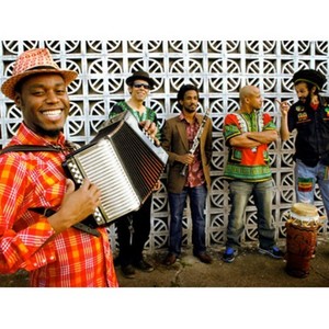 Cedric Watson et Bijou Créole资料,Cedric Watson et Bijou Créole最新歌曲,Cedric Watson et Bijou CréoleMV视频,Cedric Watson et Bijou Créole音乐专辑,Cedric Watson et Bijou Créole好听的歌