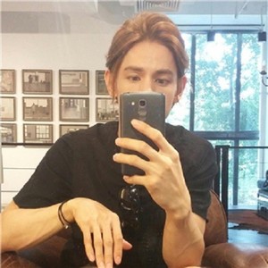 马尔森资料,马尔森最新歌曲,马尔森MV视频,马尔森音乐专辑,马尔森好听的歌