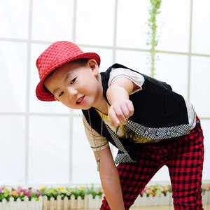 陈峻宇资料,陈峻宇最新歌曲,陈峻宇MV视频,陈峻宇音乐专辑,陈峻宇好听的歌