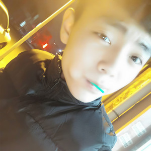 叶子桐资料,叶子桐最新歌曲,叶子桐MV视频,叶子桐音乐专辑,叶子桐好听的歌