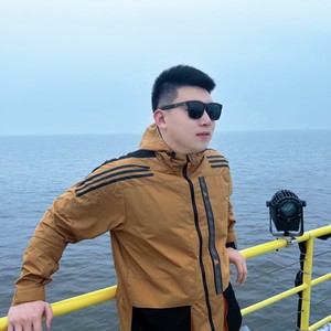 Eric大国资料,Eric大国最新歌曲,Eric大国MV视频,Eric大国音乐专辑,Eric大国好听的歌