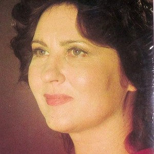 Eszter Kovacs资料,Eszter Kovacs最新歌曲,Eszter KovacsMV视频,Eszter Kovacs音乐专辑,Eszter Kovacs好听的歌