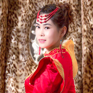 萨日纳资料,萨日纳最新歌曲,萨日纳MV视频,萨日纳音乐专辑,萨日纳好听的歌