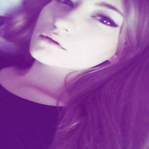 Madi Larson资料,Madi Larson最新歌曲,Madi LarsonMV视频,Madi Larson音乐专辑,Madi Larson好听的歌