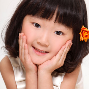 何一兰资料,何一兰最新歌曲,何一兰MV视频,何一兰音乐专辑,何一兰好听的歌