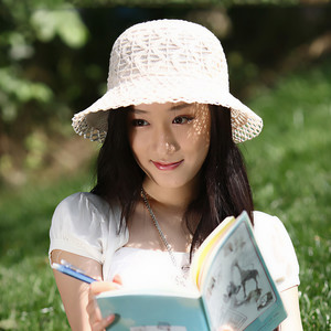 把我的悲伤留给自己 飘雪挂机 (伴奏)