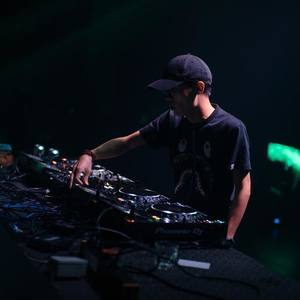Cesar资料,Cesar最新歌曲,CesarMV视频,Cesar音乐专辑,Cesar好听的歌
