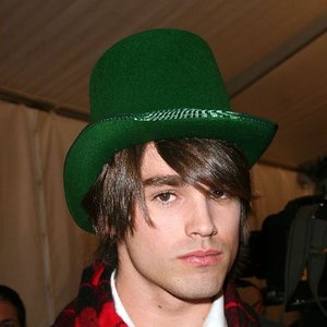 Justin Gaston