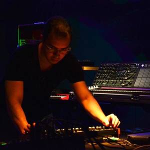 Rod V资料,Rod V最新歌曲,Rod VMV视频,Rod V音乐专辑,Rod V好听的歌