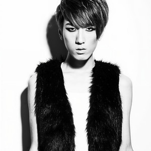 余小佳资料,余小佳最新歌曲,余小佳MV视频,余小佳音乐专辑,余小佳好听的歌