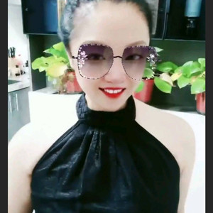 辣妹资料,辣妹最新歌曲,辣妹MV视频,辣妹音乐专辑,辣妹好听的歌