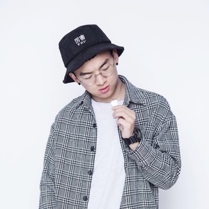 李政锋资料,李政锋最新歌曲,李政锋MV视频,李政锋音乐专辑,李政锋好听的歌