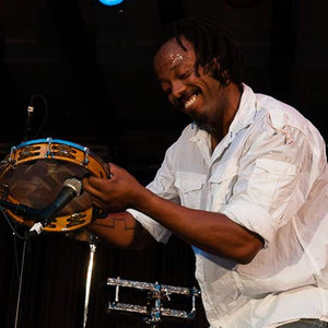 Ze Mauricio资料,Ze Mauricio最新歌曲,Ze MauricioMV视频,Ze Mauricio音乐专辑,Ze Mauricio好听的歌