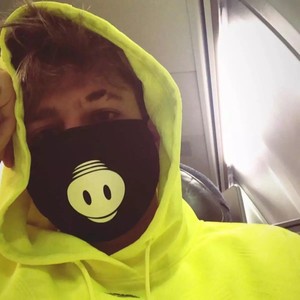 Derek_资料,Derek_最新歌曲,Derek_MV视频,Derek_音乐专辑,Derek_好听的歌