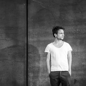 Marco Zorano资料,Marco Zorano最新歌曲,Marco ZoranoMV视频,Marco Zorano音乐专辑,Marco Zorano好听的歌