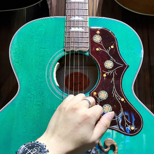 破碎的弦锥资料,破碎的弦锥最新歌曲,破碎的弦锥MV视频,破碎的弦锥音乐专辑,破碎的弦锥好听的歌