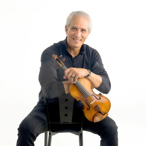 Guillermo Figueroa资料,Guillermo Figueroa最新歌曲,Guillermo FigueroaMV视频,Guillermo Figueroa音乐专辑,Guillermo Figueroa好听的歌