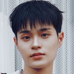 李大辉 (이대휘)资料,李大辉 (이대휘)最新歌曲,李大辉 (이대휘)MV视频,李大辉 (이대휘)音乐专辑,李大辉 (이대휘)好听的歌