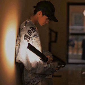 焦飞资料,焦飞最新歌曲,焦飞MV视频,焦飞音乐专辑,焦飞好听的歌