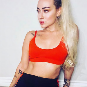 Julia Ross资料,Julia Ross最新歌曲,Julia RossMV视频,Julia Ross音乐专辑,Julia Ross好听的歌
