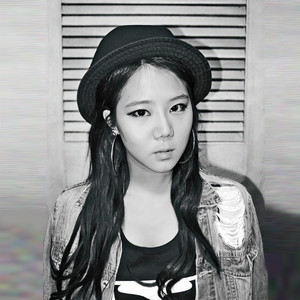 욜로 (YoLO)资料,욜로 (YoLO)最新歌曲,욜로 (YoLO)MV视频,욜로 (YoLO)音乐专辑,욜로 (YoLO)好听的歌