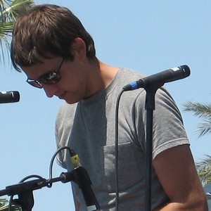 Andrew Dost资料,Andrew Dost最新歌曲,Andrew DostMV视频,Andrew Dost音乐专辑,Andrew Dost好听的歌