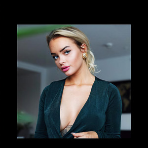 Sophie Elise资料,Sophie Elise最新歌曲,Sophie EliseMV视频,Sophie Elise音乐专辑,Sophie Elise好听的歌