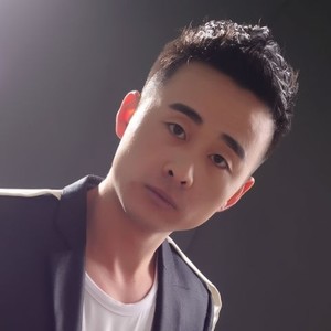 因为你是我的老婆 (原版伴奏)