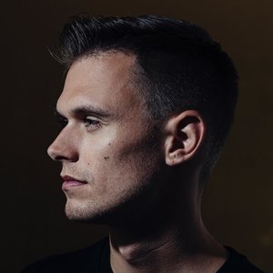 Rown资料,Rown最新歌曲,RownMV视频,Rown音乐专辑,Rown好听的歌